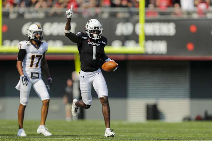 Cincinnati CB Ahmad Gardner celebrates interception